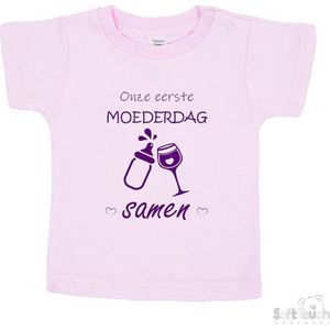 Soft Touch T-shirt Shirtje Korte mouw ""Onze eerste moederdag samen!"" Unisex Katoen Roze/paars Maat 62/68