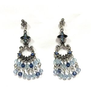 Oorhangers met blauwe kralen - 5.5 Centimeter - Zilverkleurig, blauw - Damesdingetjes