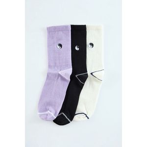 Trendyol Lila Unisex 3-Pack Ying-Yang Geborduurde Katoenen Gestreepte College-Tennis-Medium Sokken Tmnaw25Co00021