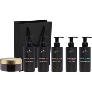 Compleet pakket White Lotus - Shower & Wash + Shampoo + Bodylotion + Handzeep + Coconut conditioner + Scrubzout 300 gram - 300 ml per fles - complete set van 6 stuks - met luxe gift tas - cadeau - giftset voor hem en haar