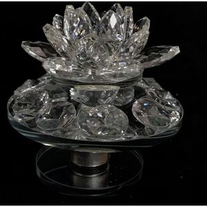 Kristal lotus bloem op draaischijf luxe top kwaliteit  met 10stuks 1.5cm kristal glas diamanten 8x8x8cm handgemaakt Echt ambacht.
