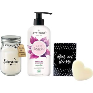 Attitude Cadeauset Sterkte Beterschap - Attitude Super Leaves Hand Soap WhiteTea - Paper Dreams Kaars Black & White Beterschap - Soap & Gift Doosje vol zeep Sterkte