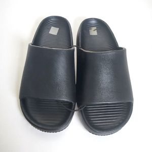 Heren slippers effen zwart 45