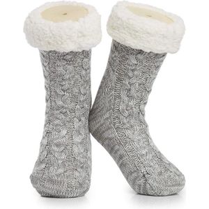 Huissokken Dames Grijs - kabelpatroon - anti slip sokken - gevoerd - fleece sokken - dikke sokken - fluffy sokken - slofsokken - warme sokken - gevoerde Sokken - winter sokken - grijs - maat 36-40
