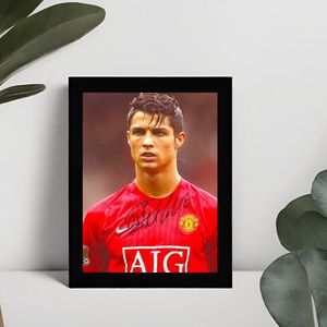 Cristiano Ronaldo CR7 Ingelijste Handtekening – 15 x 10cm In Klassiek Zwart Frame – Gedrukte handtekening – Manchester United FC