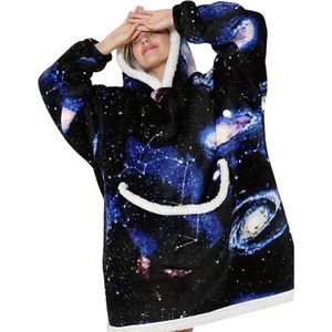 Nivard Hoodie Deken Met Mouwen - Plaid - Knuffeldeken - Onesie - Fleece Blanket - Dames - Heren - Kinderen - Extra Zacht & Warm - Universum