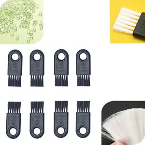 - Set van 8 Scheerborstels Reinigingsborstel voor Elektrisch Scheerapparaat- Nylon Borstel Set voor het Reinigen van Elektrische Scheerapparaten- Mini Reinigingsborstel voor Scheerapparaat -