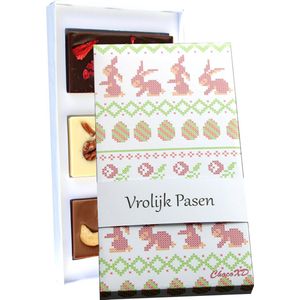 Pasen Chocoladecadeau - Easter gift - Fairtrade chocolade - Chocolade met noten en fruit - Brievenbuspakket - Handgemaakte chocolade - Nature-friendly giftbox - Melk, Wit en Puur