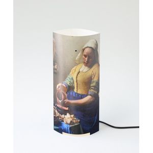 Packlamp - Tafellamp normaal - Het melkmeisje - Vermeer - 30 cm hoog - ø12cm - Inclusief Led lamp