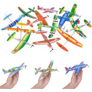 10x Vliegtuig foam 17cm assortie - vliegtuig kado oorlog vliegtuigen sinterklaas thema feest vejaardag
