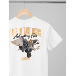 Oversized shirt - Dare to take risks - Wurban Wear | T-shirt | Merk kleding | Unisex tshirt | Streetwear | Pump cover | Techno outfit | Merk shirt | Gym shirt | y2k | Techwear | Urban | Grote maten | T-shirt heren | T-shirt dames | Wit & zwart