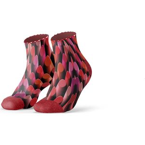 Sock My Lipstick- Grappige sokken dames - Maat 36-38 - Moederdag - Valentijn - Funny Socks - Vrolijke sokken -- Cadeau dames - Gekke sokken - Grappige cadeaus - Socks First.