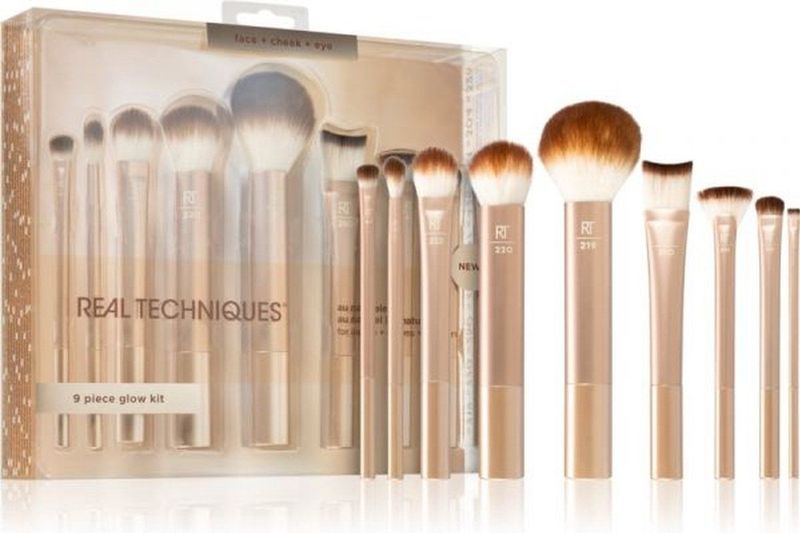 Real Techniques Au Naturale 9 Piece Glow Kit