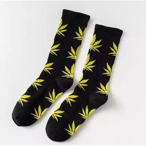 Wietsokken - Cannabissokken - Wiet - Cannabis - zwart-geel - Unisex sokken - Maat 36-45