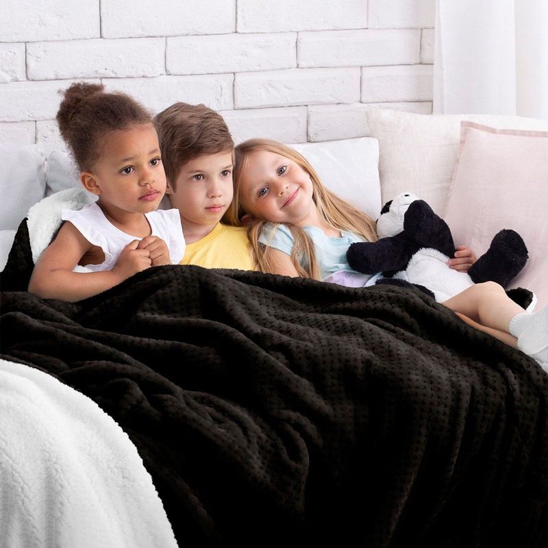 AmeliaHome - Shleepy - Woondeken - Zwart - 130x180 cm - Delicate Stiksels - Sherpa Lamsvel Look