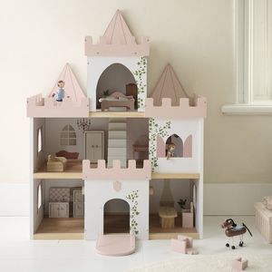 Petite Amélie - Houten Poppenhuis Prinsessenkasteel - Roze en Wit - Incl. Poppen en 10-delige Meubelset
