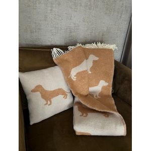 Teckel - plaid inclusief kussen - 100% wollen deken (130x175cm) - terracotta - teckelprint - teckels - deken - sprei - kussen (40x40cm) - wol - beige - 2 kleurig + GRATIS TECKEL DEURWIG - teckel plaid - teckel deken