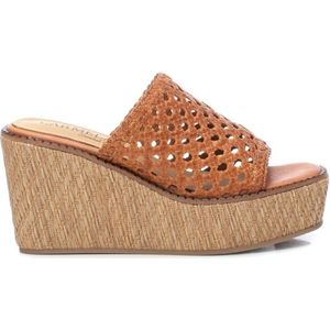 Carmela - 161483 - Sandaal - Kamel - Sleehak 9 cm - Antislip Rubberen Zool