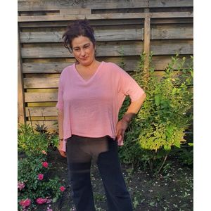 Linnen top met korte mouwen en v-hals – kleur ROZE - one size