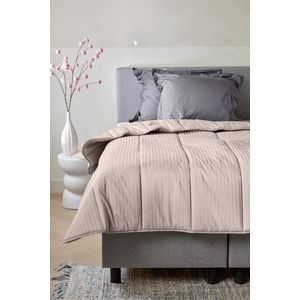 Dreamers Den - Lazy Dekbed - Streep - Dekbed zonder Overtrek - 140x200 cm - Taupe