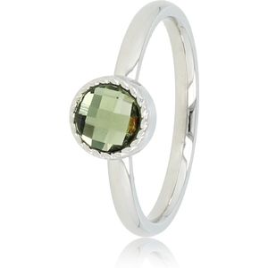 My Bendel Zilverkleurige ring met groene glassteen - Zilverkleurige ring met groene glassteen afgewerkt met een twisted randje - Met luxe cadeauverpakking