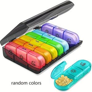 Pillendoosjes-Pillendoos 7 dagen-Pillendoosjes 7 dagen 3 vakken- Valbestendig & Sterke vergrendeling -Bescherming tegen de zon -Uitneembare Pillendoosjes -Neem hem mee - inclusief omdoos- kleurrijke pillendoos