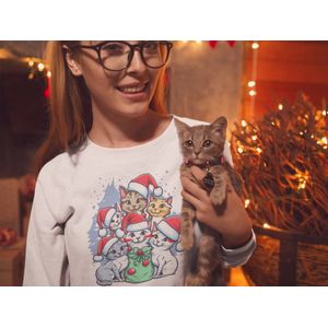 Shirt - Meowie christmas - Wurban Wear | Grappige sweater | Leuk cadeau | Unisex sweater | Oversized sweater | Foute kerst trui | Foute kerstkleding | Kerst sweater | Kerst diner | Kersttrui dames | Foute kersttruiendag 2024 | Wit