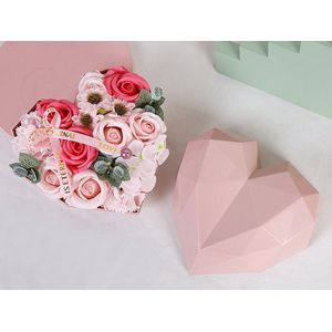 Kunstbloemen - Geschenkset vrouwen - Rozen van geurige zeep - Zeep - Hartvormige - moederdag geschenkset - Valentijn cadeau - Valentijn cadeautje voor haar - Valentijn - Cadeau - Geschenk - Verjaardag - Moederdag - Moederdag cadeautje - Inclusief kaa