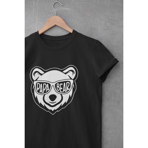 Shirt - Papa bear - Wurban Wear | Grappig shirt | Leuk cadeau | Unisex tshirt | Vaderdag cadeau | Cadeau voor vader | Voetbal | Gewichten | Zwart