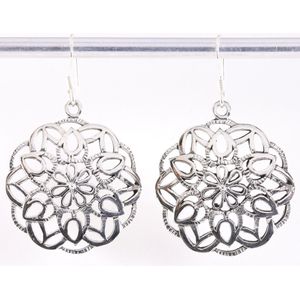Traditionele zilveren lotus bloem oorbellen