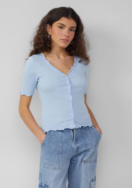 QS Geribbeld shirt met babylock-randen en knoopdetail, lichtblauw, M