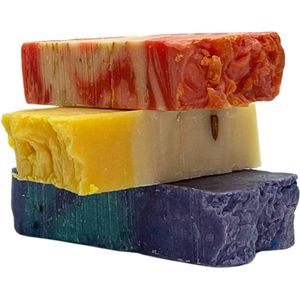 Elicious® - Natuurlijke Zeep - Artisan Blossom - Luxe Set van 3 - Handgemaakte Zeep - Met Olijfolie - Biologisch Afbreekbaar - Handzeep - Douchezeep - Plasticvrij - Alcoholvrij - Vegan - Dierproefvrij - 300gr