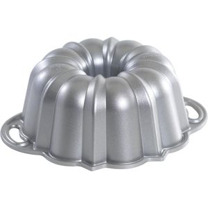 Nordic Ware Squared Tulbandvorm, 22x22cm zilver