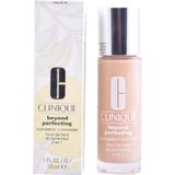 Clinique Beyond Perfecting Foundation + Concealer 01 Linen