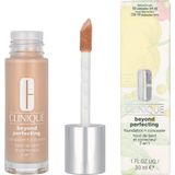 Clinique Beyond Perfecting Foundation + Concealer 10 Alabaster