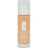 Clinique - Beyond Perfecting Foundation + Concealer
