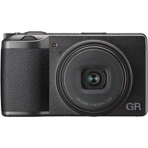 Ricoh GR III compact camera Zwart
