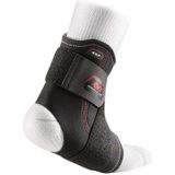 Mcdavid enkelbrace met velcro-sluiting in de kleur zwart.