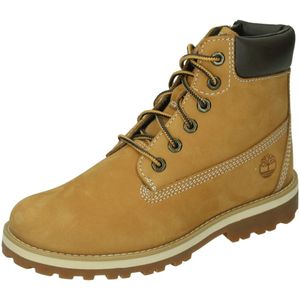 Timberland courma kid tradditional 6-inch in de kleur wheat.