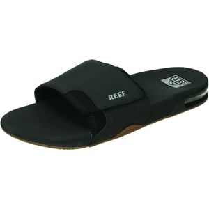 Reef fanning slide slipper in de kleur zwart.