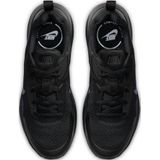 Nike wearallday in de kleur zwart.