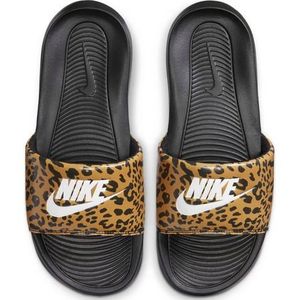 Nike Victori One Womens Print Sli Slippers Dames Bruin Dessin