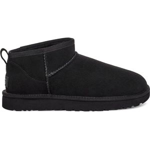 UGG - Classic Ultra Mini - Enkellaarsjes - Black - Schapenvacht