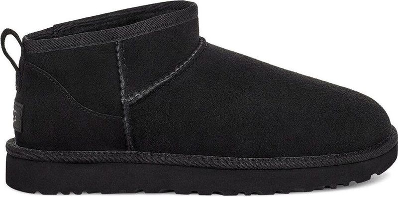 UGG - Classic Ultra Mini - Enkellaarsjes - Black - Schapenvacht