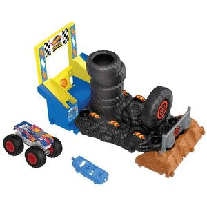 Hot Wheels Monstertrucks Arena Slopers Race Ace Uitdaging: Verpletterende Race, speelset met speelgoedtruck Race Ace (schaal 1:64) en 1 kreukelbare auto, HNB89