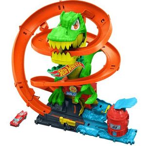 Hot Wheels Baanset voor speelgoedauto's, City T-Rex Vurig Gevecht, speelset met metalen brandweerwagen op schaal 1:64, draaiende dinosaurusogen, JBM73