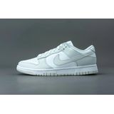 Nike Dunk Low - Dames Sneakers - Grijs Wit