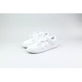 Nike Dunk Low - Dames Sneakers - Grijs Wit