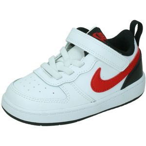 Nike court borough low 2 in de kleur wit/zwart.