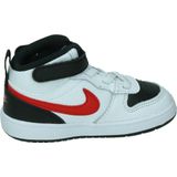 Nike court borough mid 2 in de kleur wit/zwart.